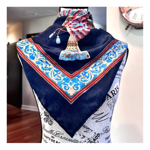 “Women’s Vintage Clothing & More” SHOW
          
TONIGHT FRIDAY JULY 18 - 9 PM - Picture 9 of 16